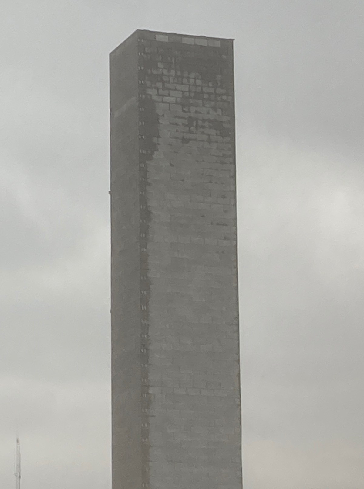 Gargantuan alien monolith appears in small midwestern&nbsp;city
